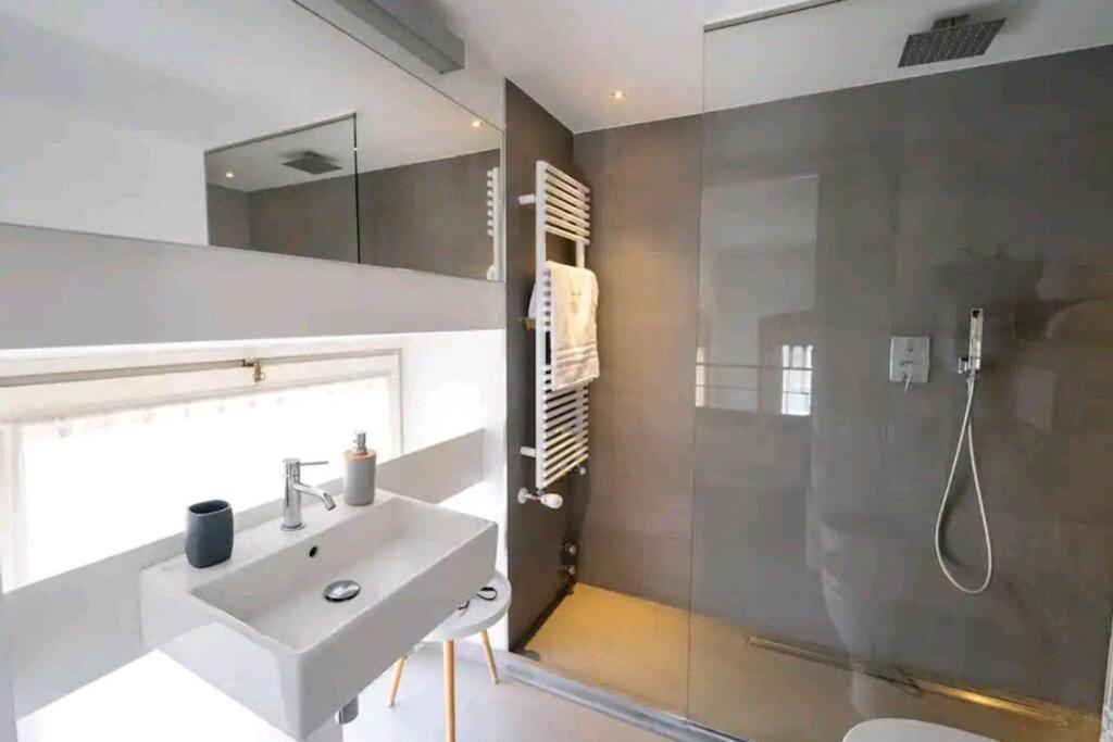 Loft Luxury - Piazza Castello Porta Susa Turin Luaran gambar