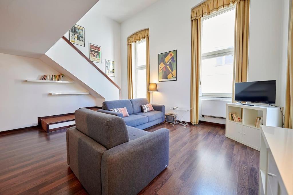 Loft Luxury - Piazza Castello Porta Susa Turin Luaran gambar