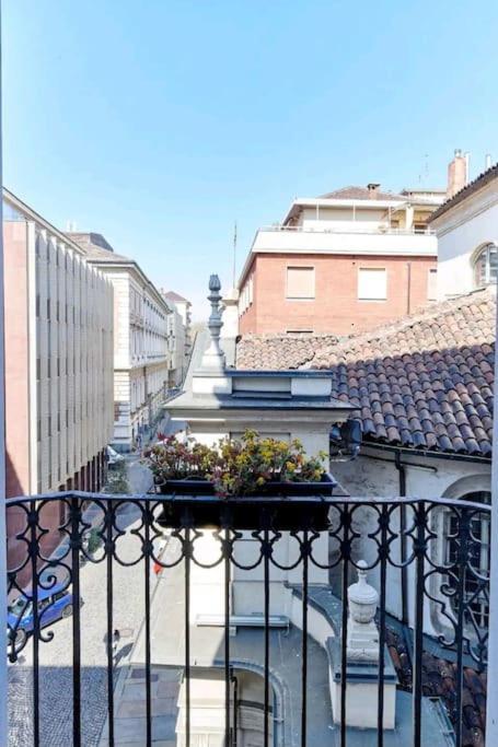 Loft Luxury - Piazza Castello Porta Susa Turin Luaran gambar